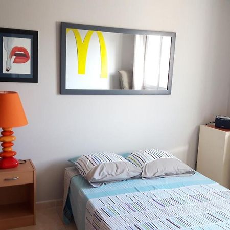 Bed and Breakfast Chez Patrick Roujan Esterno foto