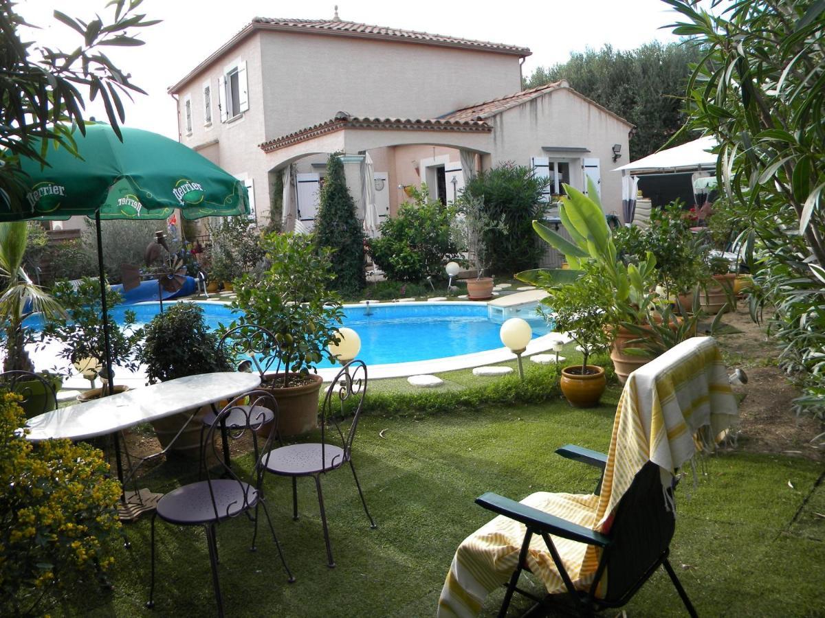Bed and Breakfast Chez Patrick Roujan Esterno foto