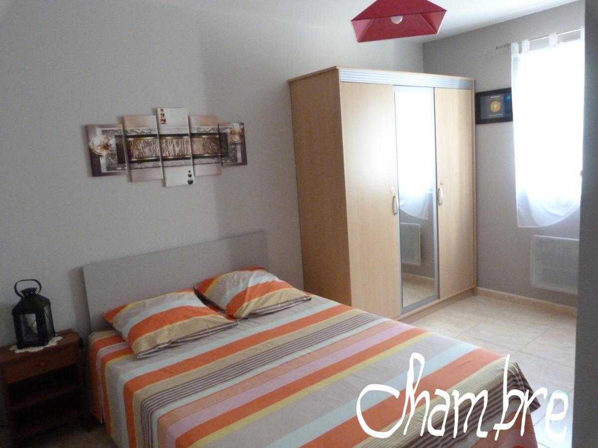 Bed and Breakfast Chez Patrick Roujan Esterno foto