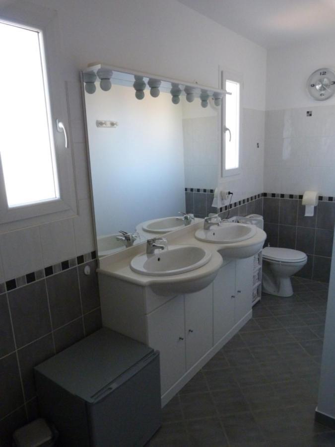 Bed and Breakfast Chez Patrick Roujan Esterno foto