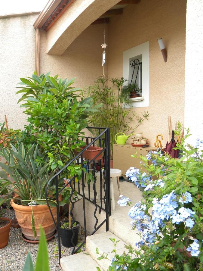 Bed and Breakfast Chez Patrick Roujan Esterno foto