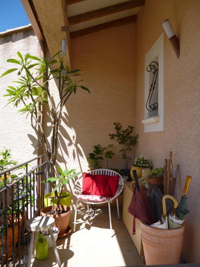 Bed and Breakfast Chez Patrick Roujan Esterno foto