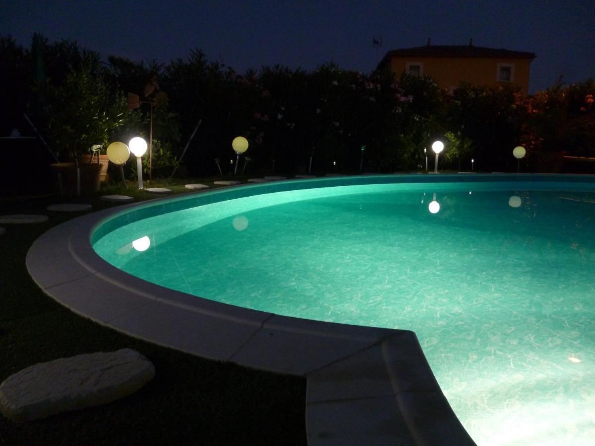 Bed and Breakfast Chez Patrick Roujan Esterno foto